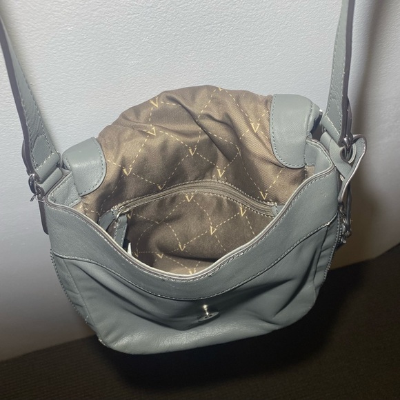 Quilted Crossbody Bag - Picture 7 of 8